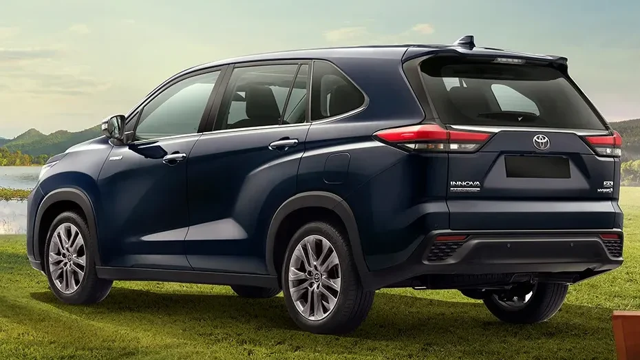 Toyota’s Hybrid Hegemony: A Strategic Shift