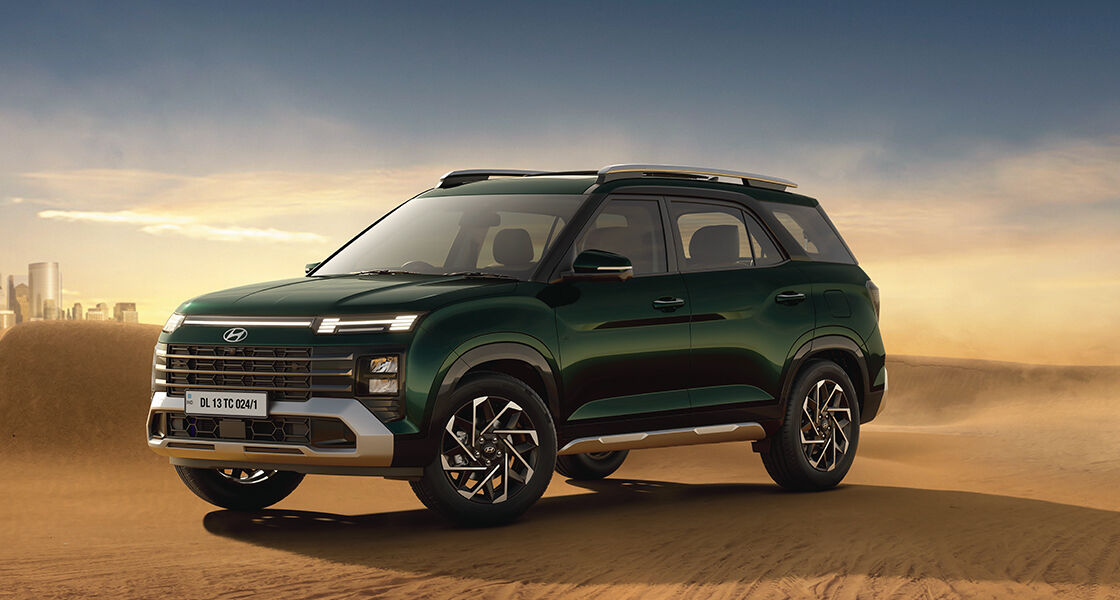 Hyundai Alcazar diesel launched with panoramic sunroof at Rs 17.87 lakh